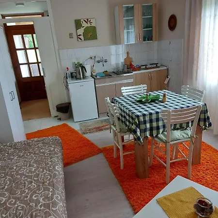 Kucica Za Odmor , Draskovic *